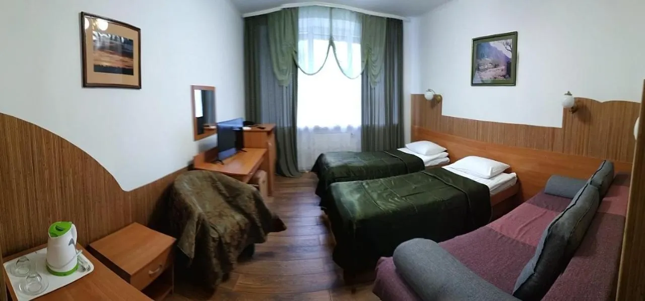 Nton Hotel 리비프
